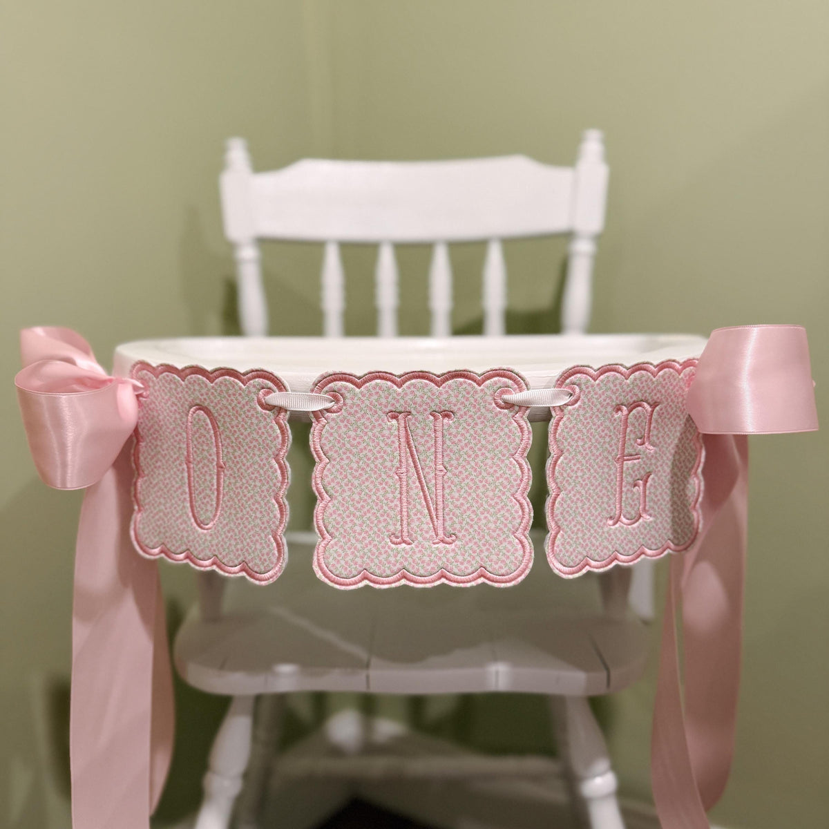 Pink Rosebud ONE Highchair Banner, First Birthday Decoration, Girls Birthday Decor, Floral Birthday Banner